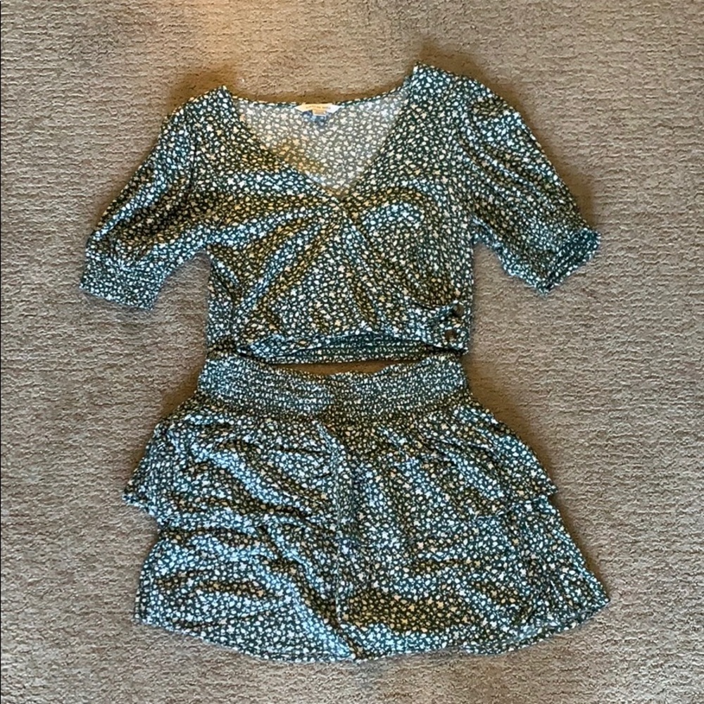 ⭐️ CLOSET CLEAROUT ⭐️ American Eagle Set